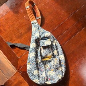 Kavu Geometric Sling Bag in Blue and Orange